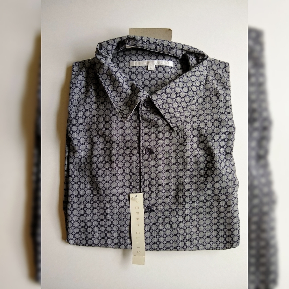 Perry Ellis Classic Men's Dress Shirt